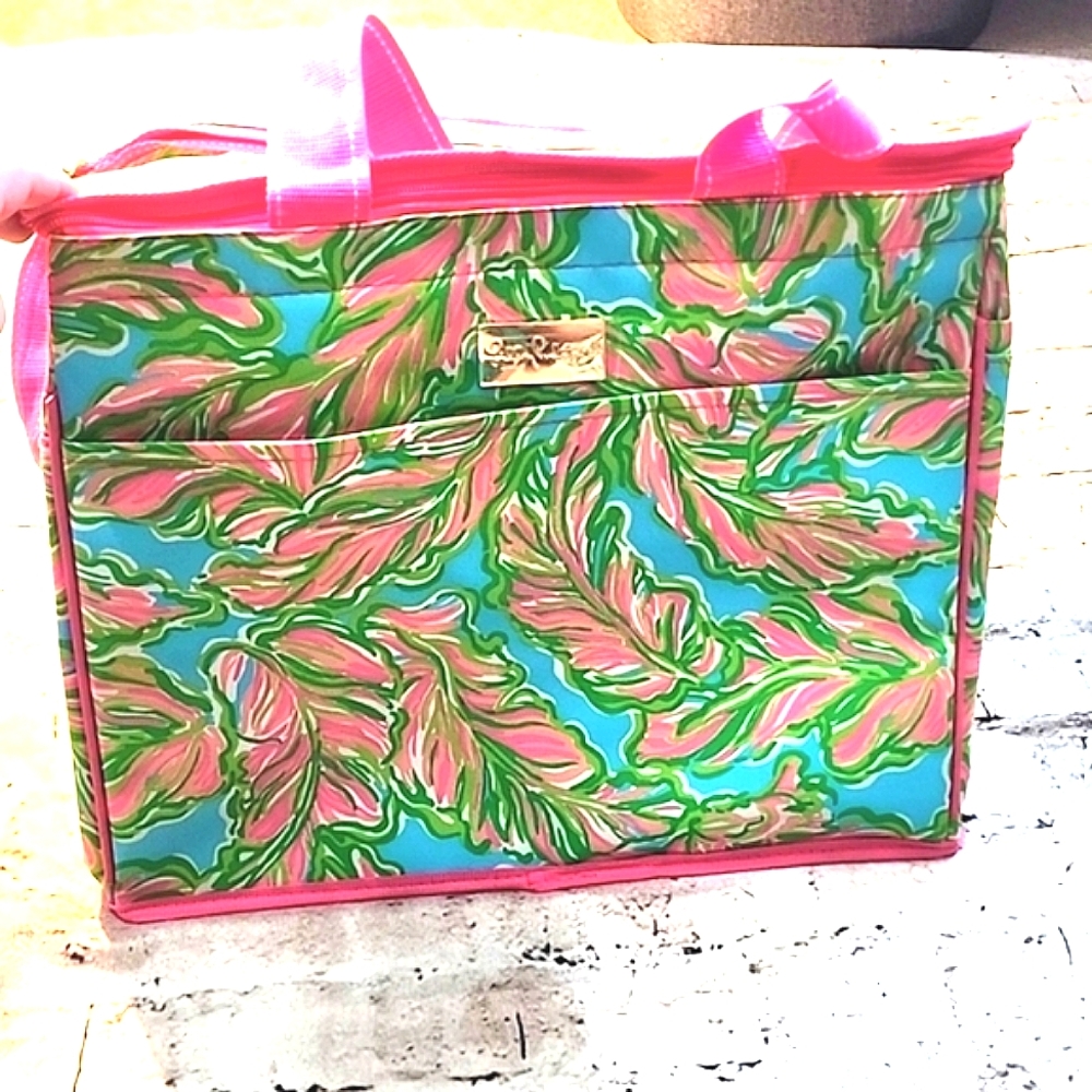 Lilly Pulitzer Insulated Beach Cooler Leaves w/Hot Pink Trim & Gold Hardware New